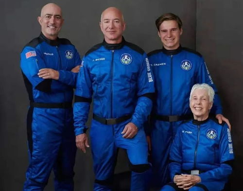 亞馬遜大事件 ceo貝佐斯成功上太空,姐夫 上天 你怎么看