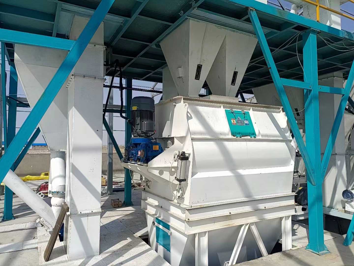 高效協同，全程智造 解析大型飼料生產線設備的集成化運作